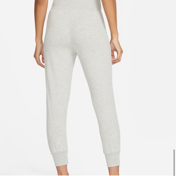 NWT Nike Yoga Flow Hyper Mid Rise 7/8 Length Pants - Picture 5 of 5